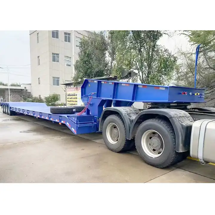 second-hand 3 axles 60T lowboy trailer loading excavators lowboy semi trailer